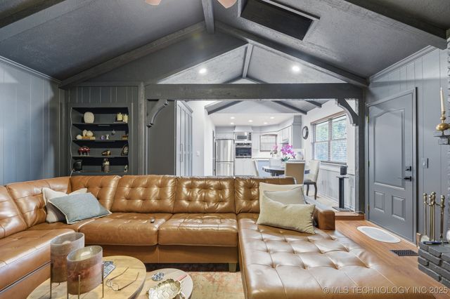 10107 E 26th Place, Tulsa, OK 74129