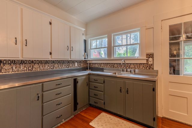 96 Twitchell Hill Road, Shaftsbury, VT 05262
