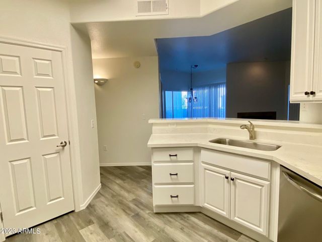600 W GROVE Parkway 1066, Tempe, AZ 85283
