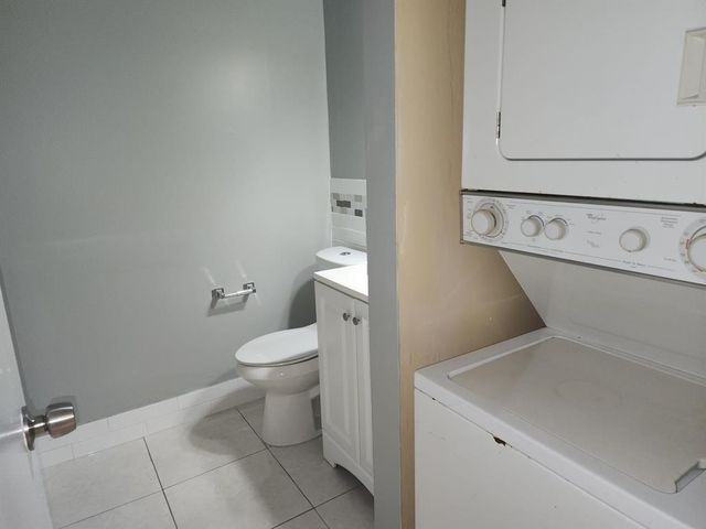 4174 Inverrary Drive 811, Lauderhill, FL 33319