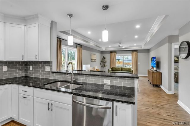 165 Gary Lane, Cheektowaga, NY 14227
