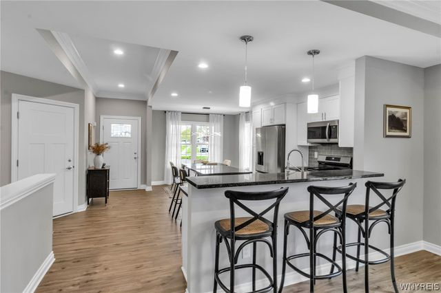 165 Gary Lane, Cheektowaga, NY 14227