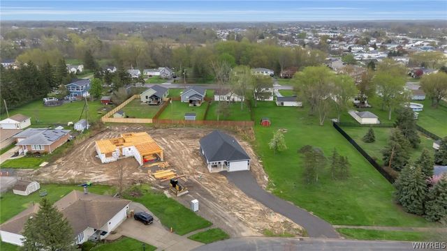 165 Gary Lane, Cheektowaga, NY 14227