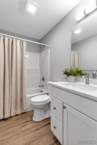 165 Gary Lane, Cheektowaga, NY 14227