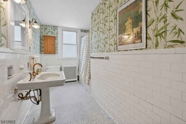 29 Temple Pl, Passaic City, NJ 07055