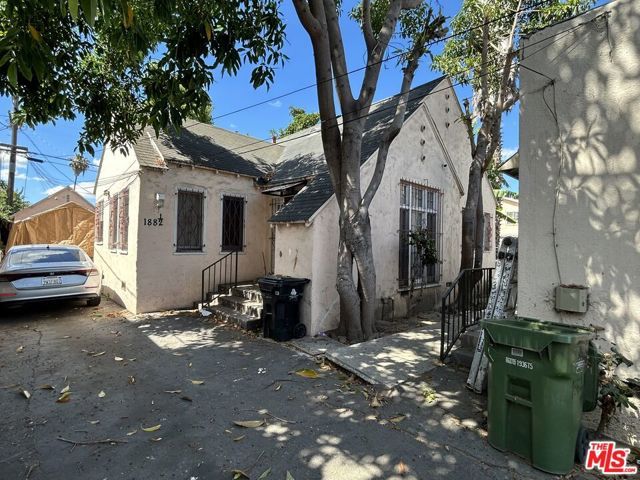 186 E Vernon Avenue, Los Angeles, CA 90011