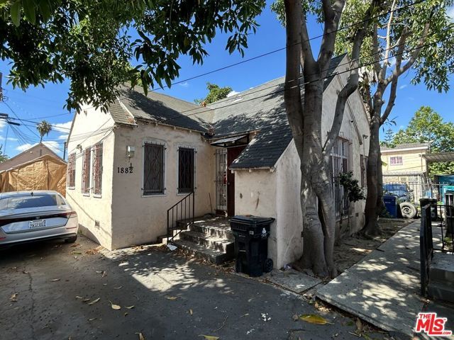 186 E Vernon Avenue, Los Angeles, CA 90011