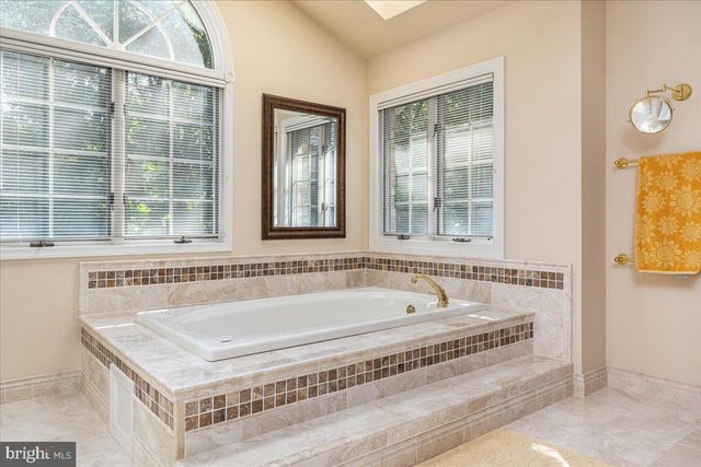 6595 CHESAPEAKE PL, Warrenton, VA 20187