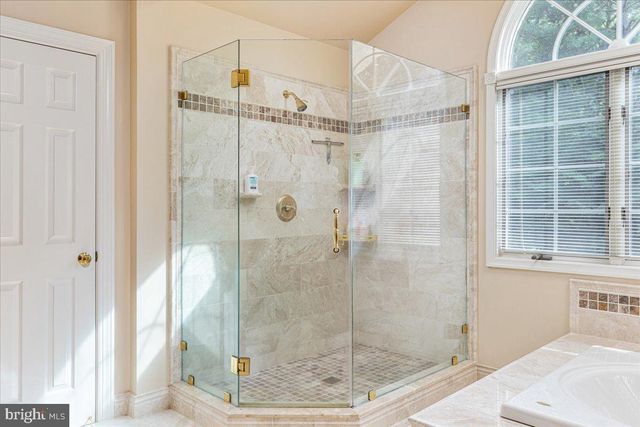 6595 CHESAPEAKE PL, Warrenton, VA 20187