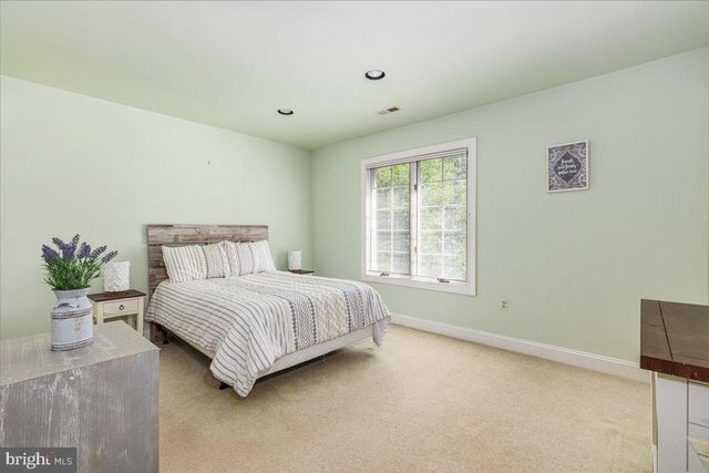 6595 CHESAPEAKE PL, Warrenton, VA 20187