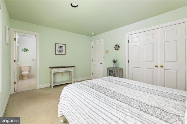 6595 CHESAPEAKE PL, Warrenton, VA 20187