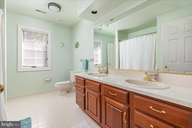 6595 CHESAPEAKE PL, Warrenton, VA 20187