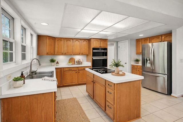 5 MURRAY CIR, Stafford, VA 22554