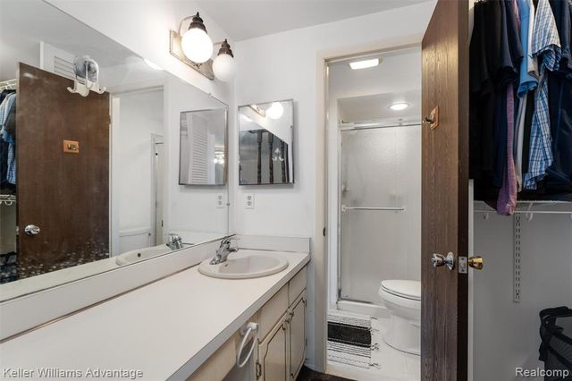 20928 E Glen Haven Circle, Northville, MI 48167