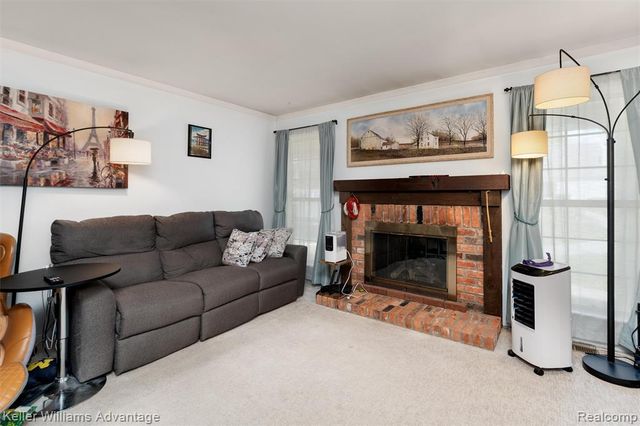 20928 E Glen Haven Circle, Northville, MI 48167