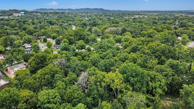 5304 Eulala Dr, Nashville, TN 37211
