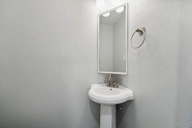 12732 Huntingwick Drive 69, Houston, TX 77024