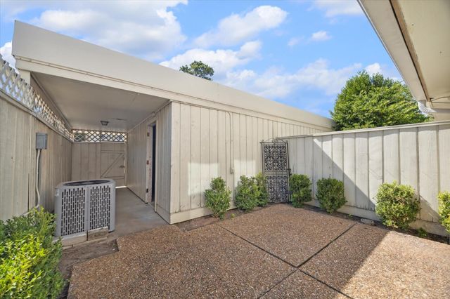 12732 Huntingwick Drive 69, Houston, TX 77024