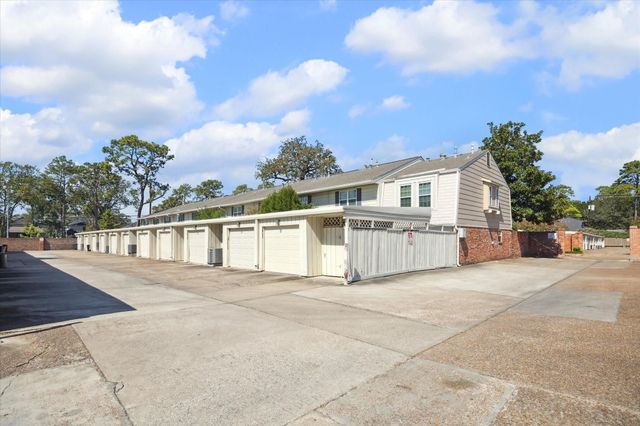 12732 Huntingwick Drive 69, Houston, TX 77024