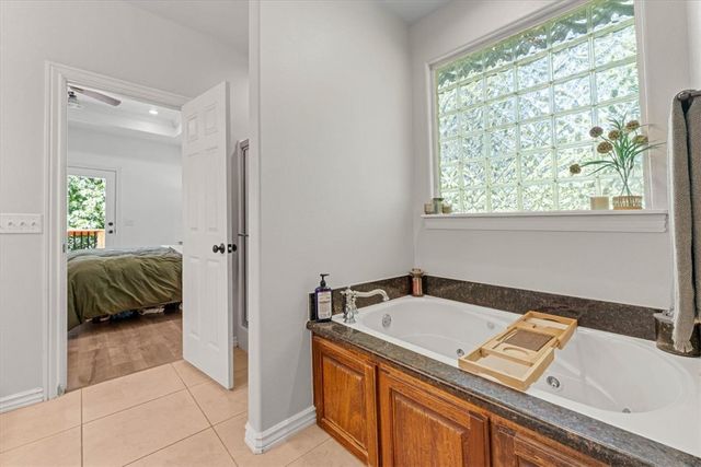 56 Tewkesbury Circle Drive, Bella Vista, AR 72714
