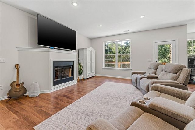 56 Tewkesbury Circle Drive, Bella Vista, AR 72714
