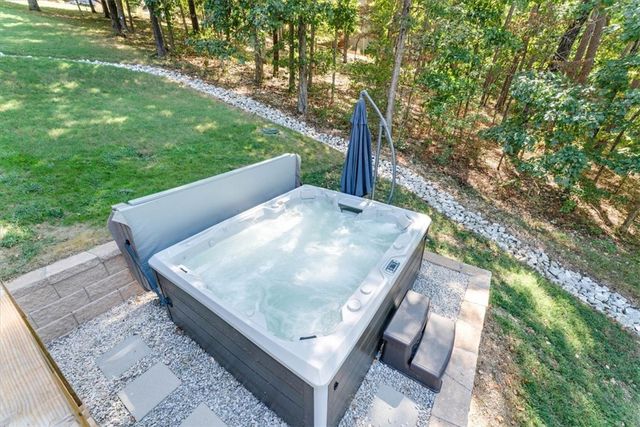 56 Tewkesbury Circle Drive, Bella Vista, AR 72714