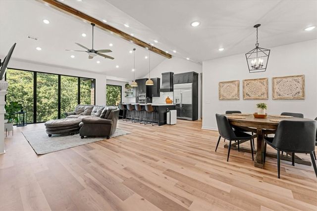56 Tewkesbury Circle Drive, Bella Vista, AR 72714