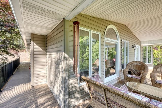 5940 Jackson Lane, Young Harris, GA 30582