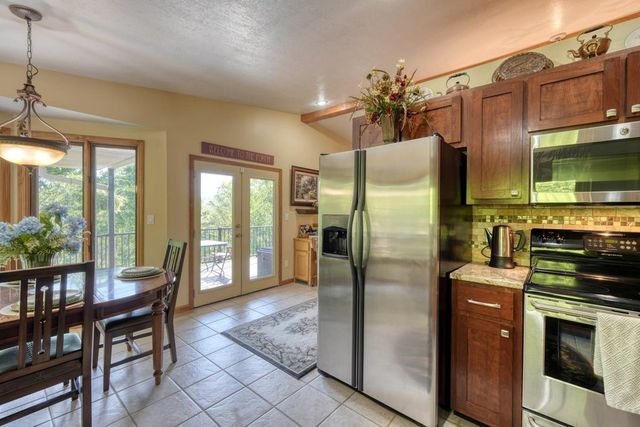 5940 Jackson Lane, Young Harris, GA 30582