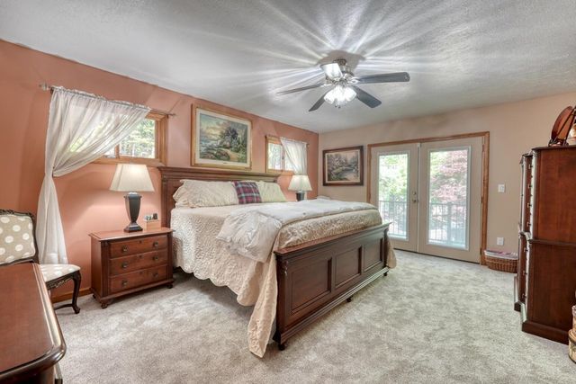5940 Jackson Lane, Young Harris, GA 30582