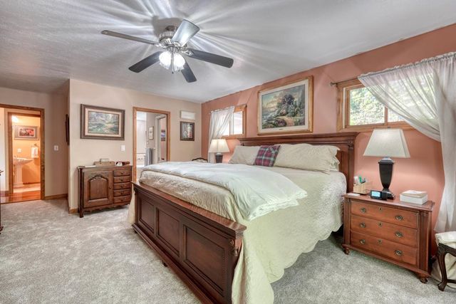 5940 Jackson Lane, Young Harris, GA 30582