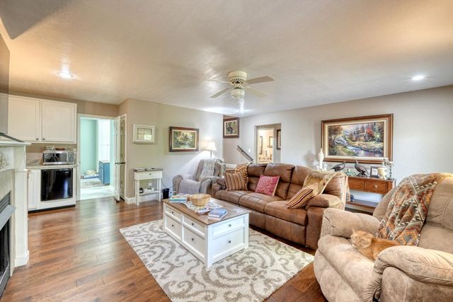 5940 Jackson Lane, Young Harris, GA 30582