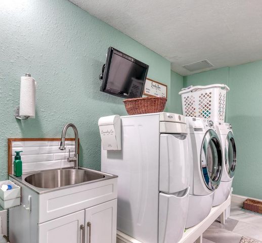 5940 Jackson Lane, Young Harris, GA 30582