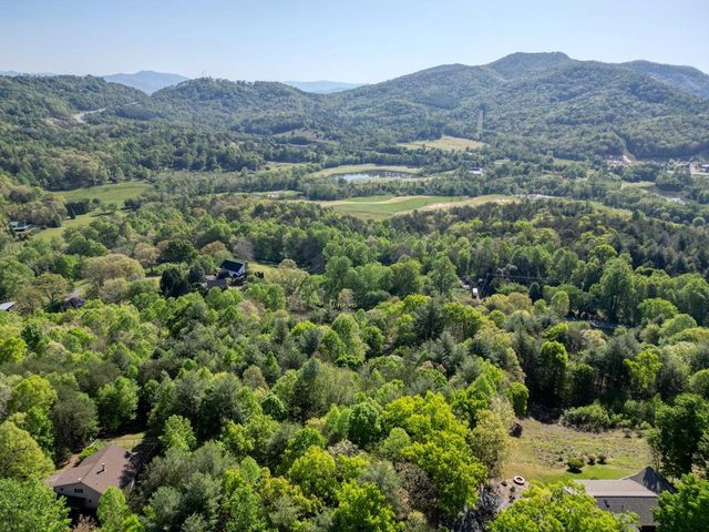 5940 Jackson Lane, Young Harris, GA 30582