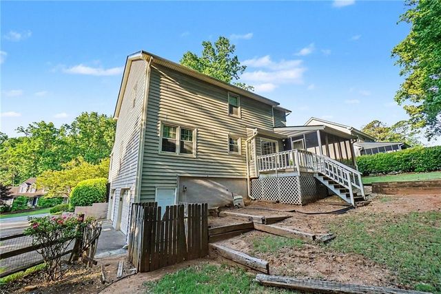 1519 Wood Valley Drive, Marietta, GA 30066