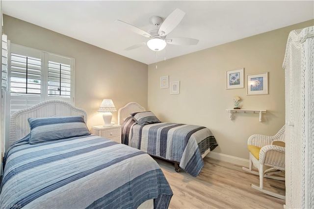 6131 Pelican Bay BLVD 7, Naples, FL 34108