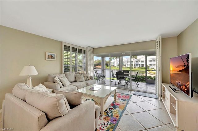 6131 Pelican Bay BLVD 7, Naples, FL 34108