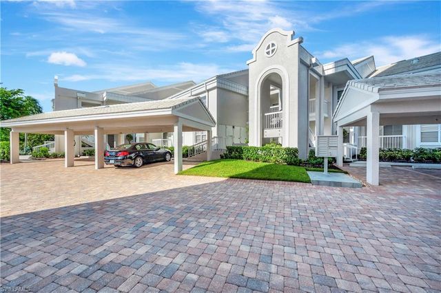 6131 Pelican Bay BLVD 7, Naples, FL 34108