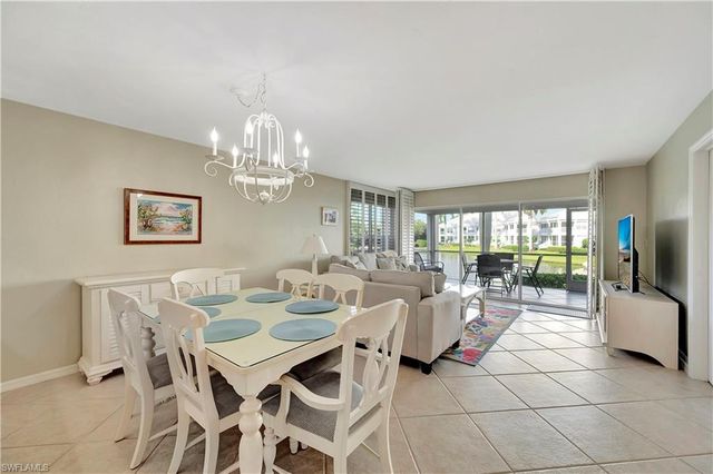 6131 Pelican Bay BLVD 7, Naples, FL 34108