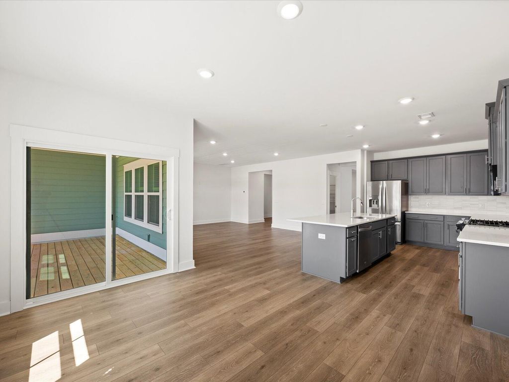 Image 14 of property listing at 378 Calm Water Way, Summerville, SC 29486