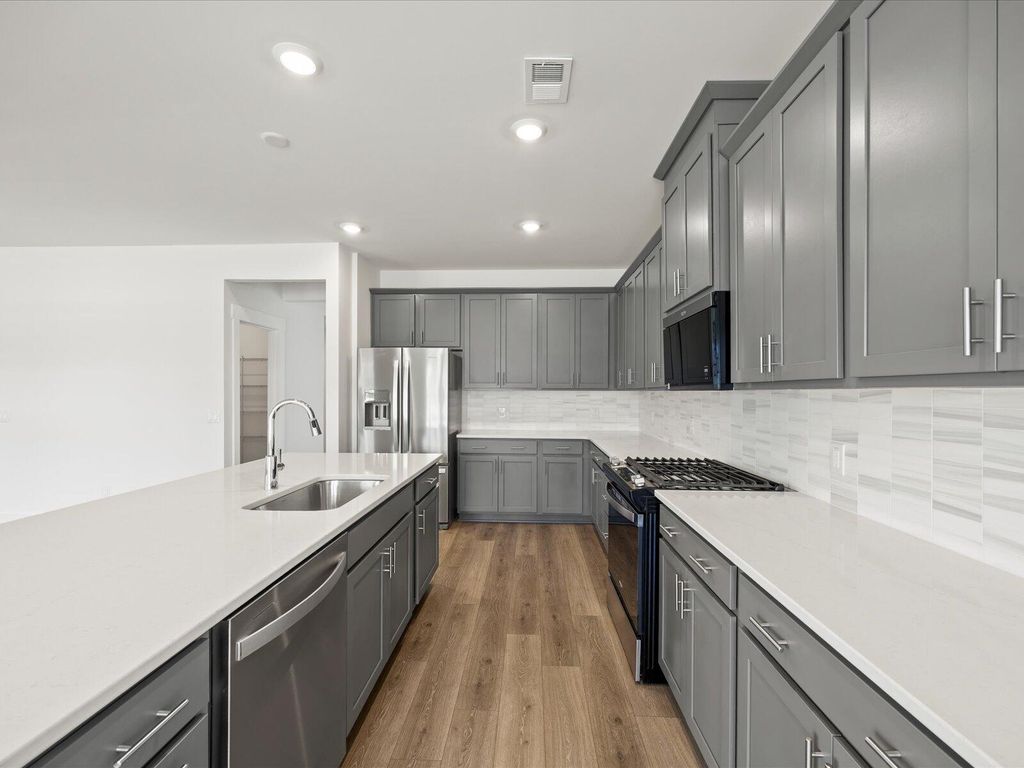 Image 9 of property listing at 378 Calm Water Way, Summerville, SC 29486