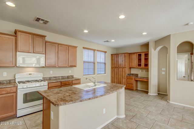 21158 W SYCAMORE Drive, Buckeye, AZ 85396