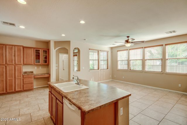 21158 W SYCAMORE Drive, Buckeye, AZ 85396