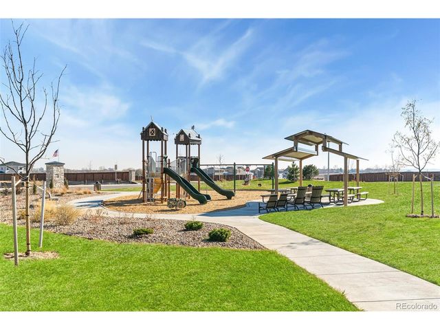 926 Red Star Ln, Johnstown, CO 80534