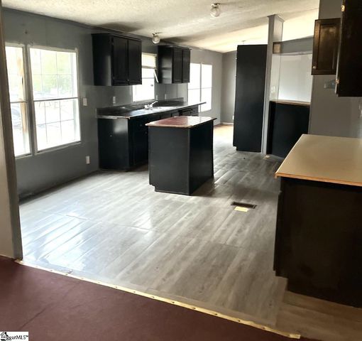 123 White Horse Road Extension, Greenville, SC 29605