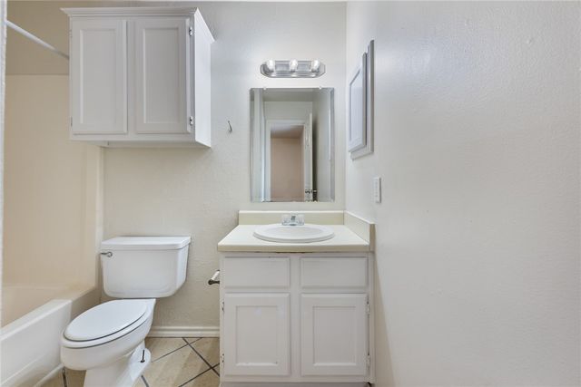 1904 Dartmouth Street S4, College Station, TX 77840