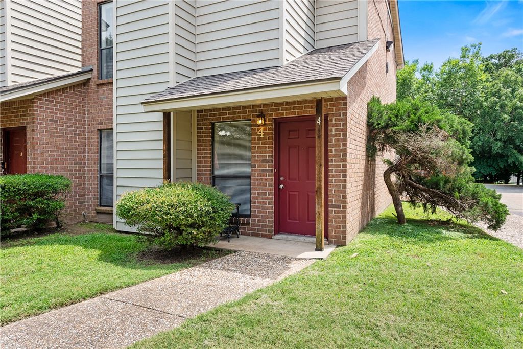 1904 Dartmouth Street S4, College Station, TX 77840 — photo 2