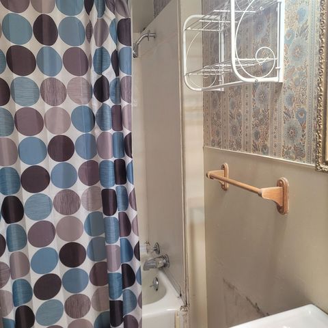 130 W Kirwin Ave., Salina, KS 67401