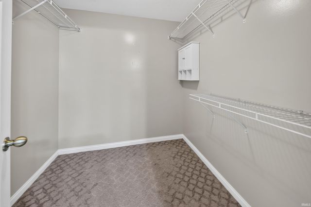 817 Candlestick Court, Evansville, IN 47725