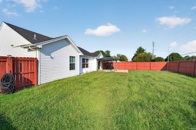 817 Candlestick Court, Evansville, IN 47725